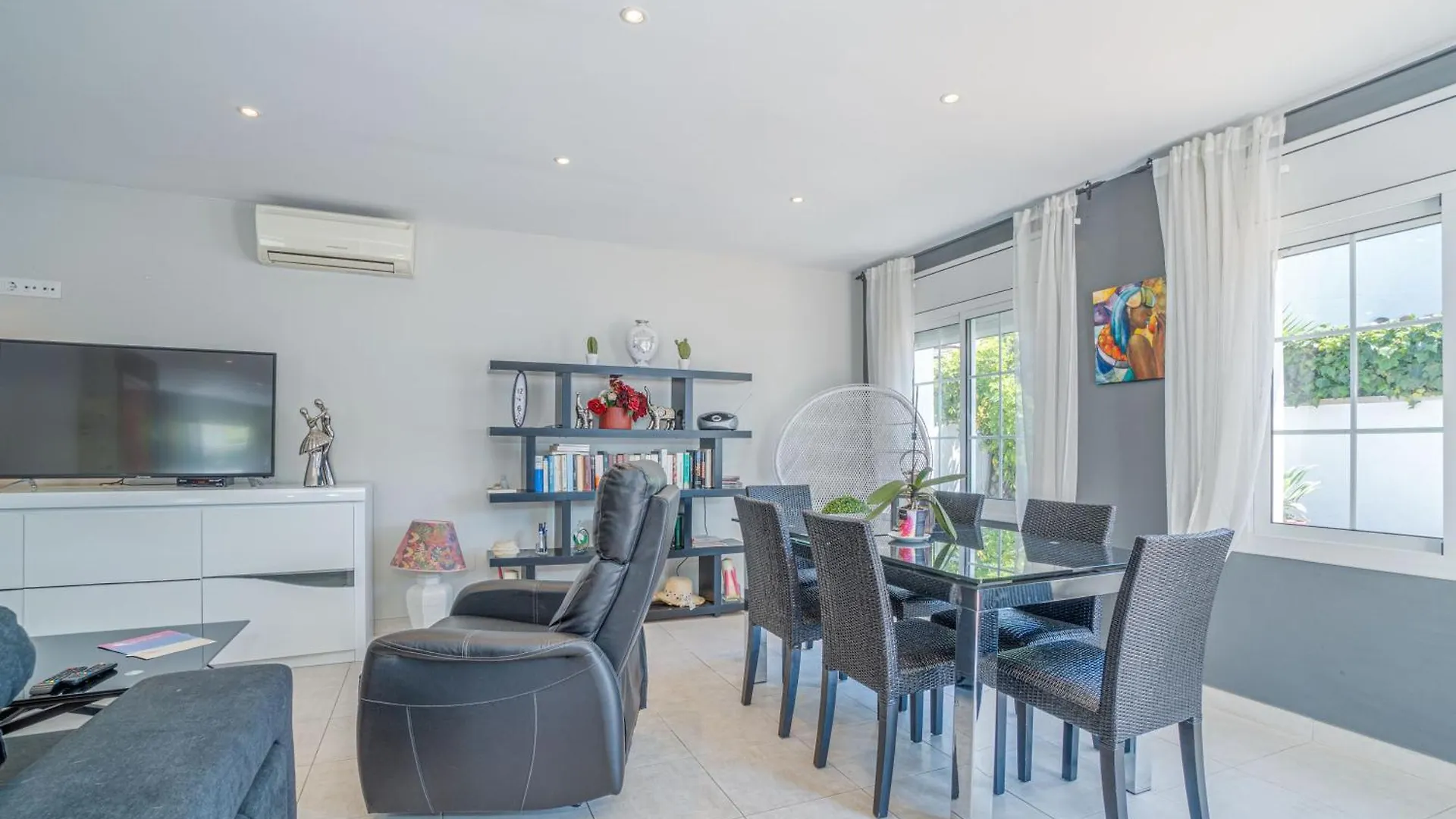 Villa Apart-Rent Casa Alberes 0080 Empuriabrava Spanien